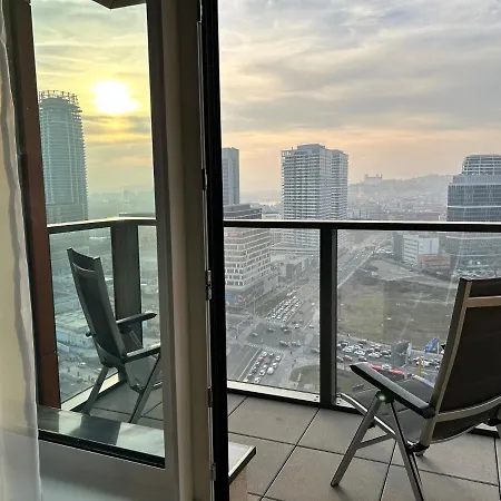 Klinger Downtown High Floor Апартаменты *