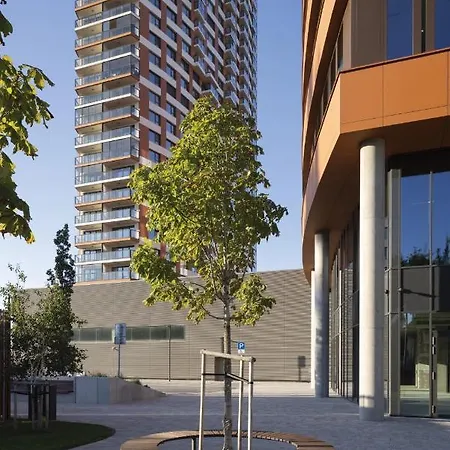 Klinger Downtown High Floor Апартаменты Братислава
