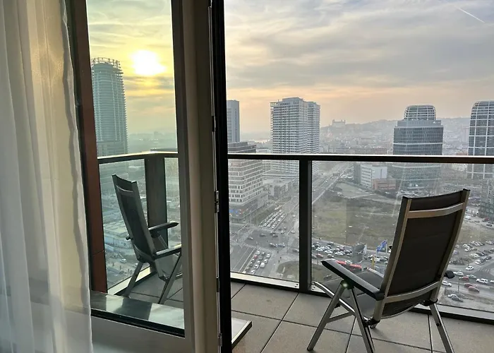 Klinger Downtown High Floor Apartment *