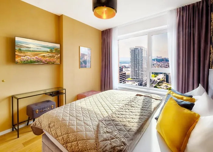 Klinger Downtown High Floor