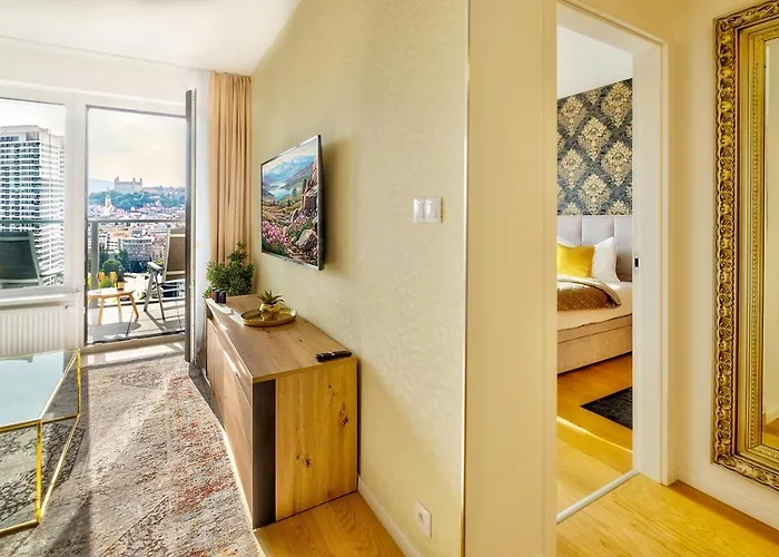 Klinger Downtown High Floor Bratislava