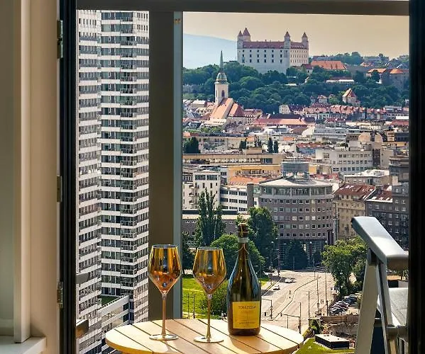 Klinger Downtown High Floor * Bratislava