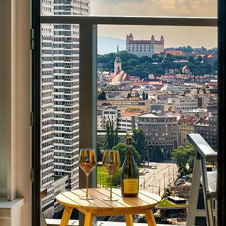 Klinger Downtown High Floor * Bratysława