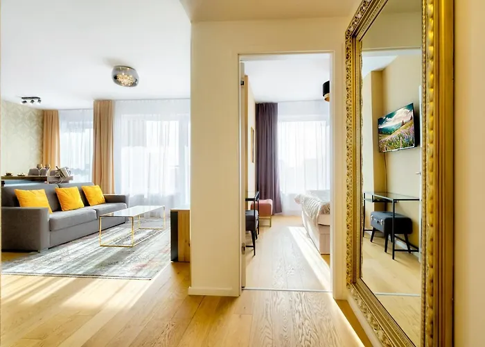 Klinger Downtown High Floor *