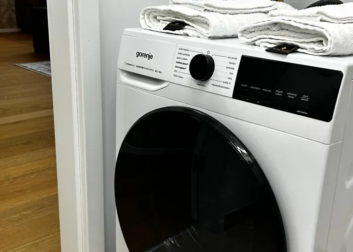 Klinger Downtown High Floor *